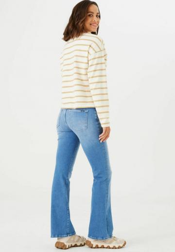 Клешеные брюки