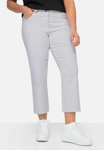 Короткие джинсы