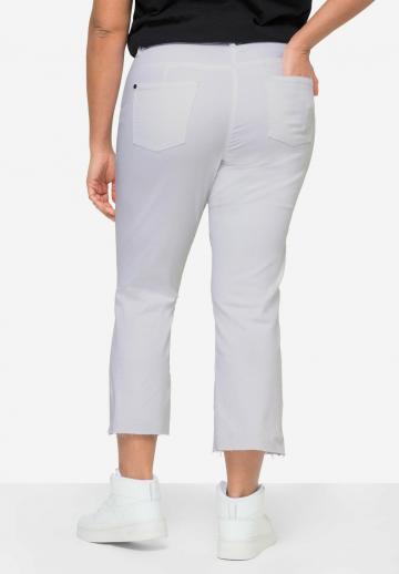 Короткие джинсы