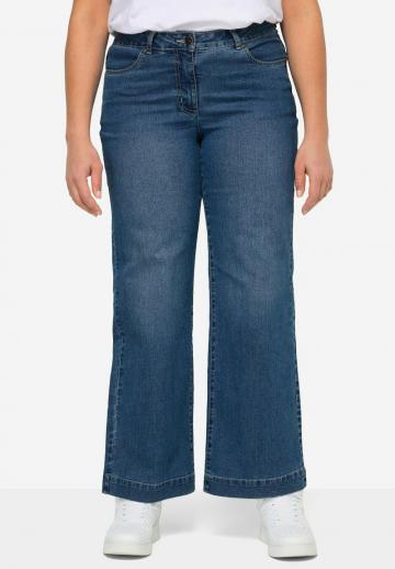 Клешеные джинсы