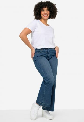 Клешеные джинсы