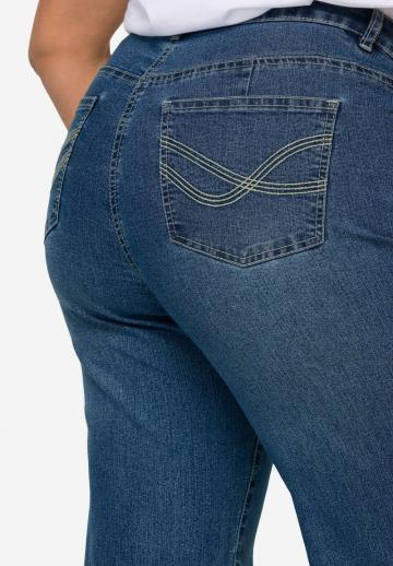 Клешеные джинсы