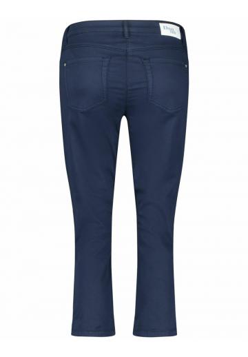 Короткие джинсы