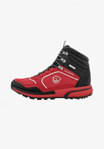 Походные ботинки