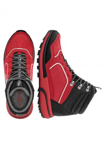 Походные ботинки