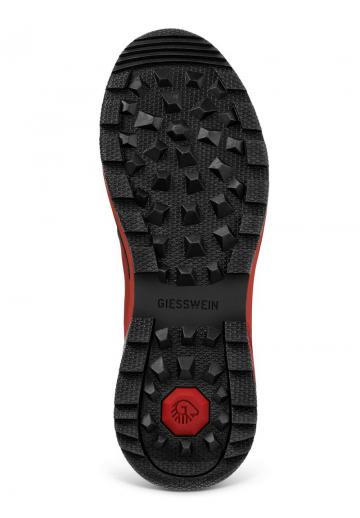 Походные ботинки