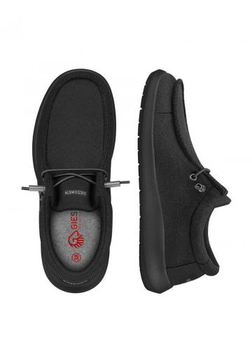 Ботинки на шнуровке