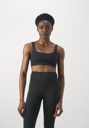 Спортивный бюстгальтер