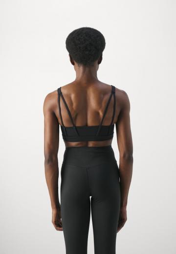 Спортивный бюстгальтер