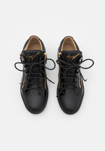 Высокие кеды