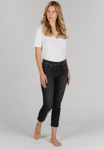 Короткие джинсы