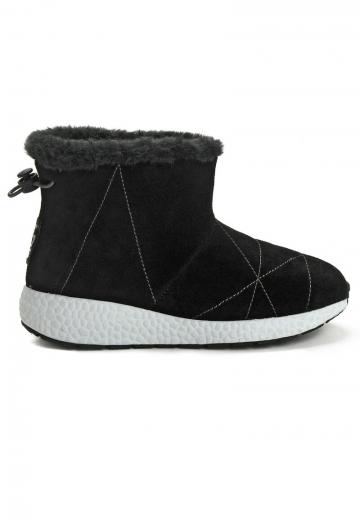 Зимние ботинки