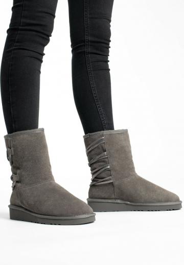 Зимние ботинки