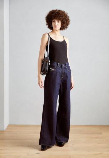 Топ на бретельках