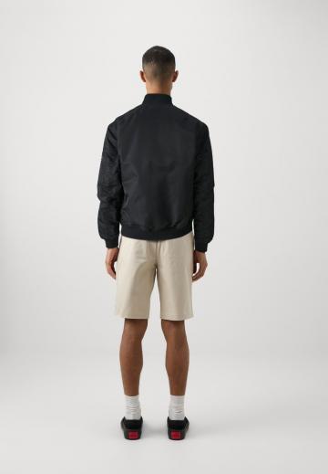 Куртка бомбер