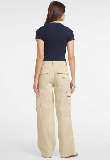 Брюки с накладными карманами