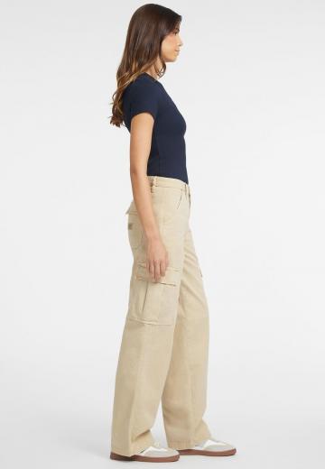 Брюки с накладными карманами