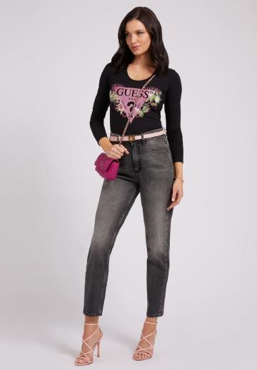 Прямые джинсы