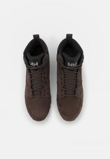 Походные кроссовки