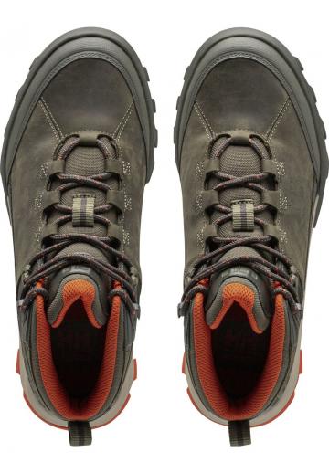 Походные ботинки