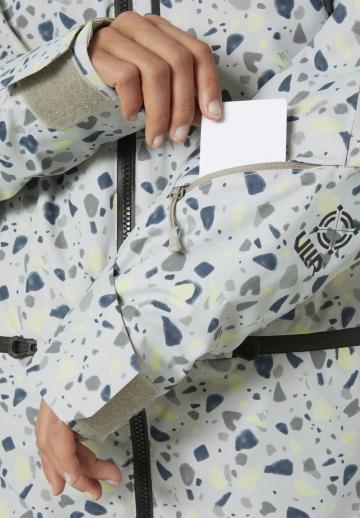 Спортивная куртка