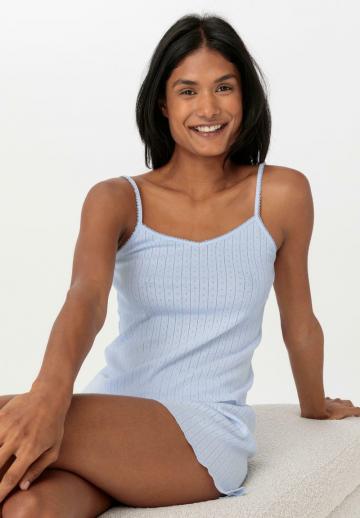 Топ на бретельках