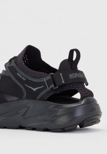 Походные кроссовки