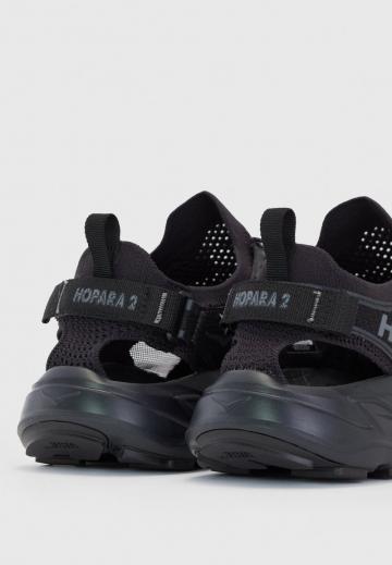 Походные кроссовки