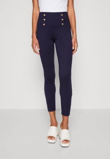 Узкие брюки