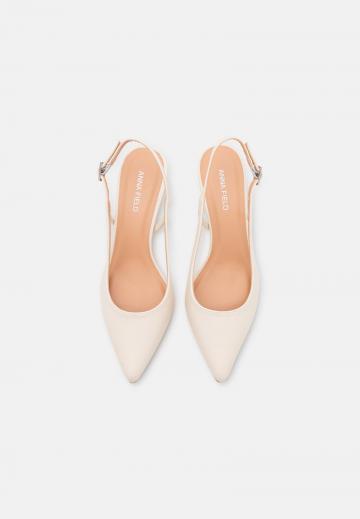 Туфли с ремешком