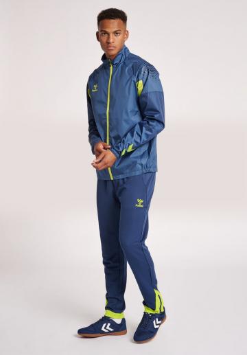 Спортивная куртка