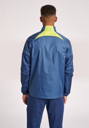 Спортивная куртка