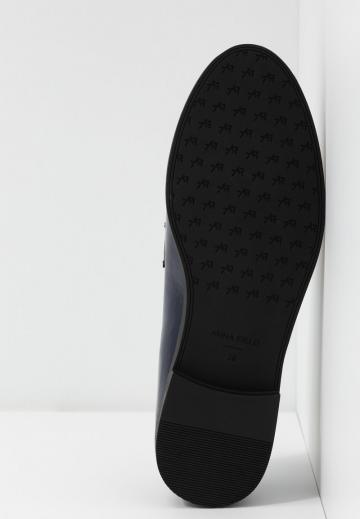 Полуботинки