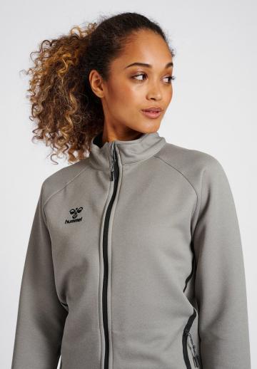 Спортивная куртка