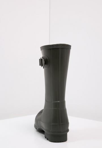 Резиновые сапоги