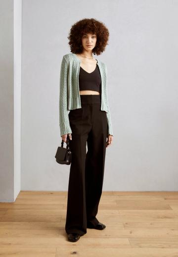 Вязаная кофта