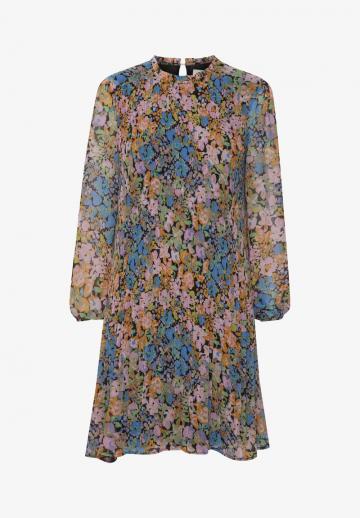 Короткое платье