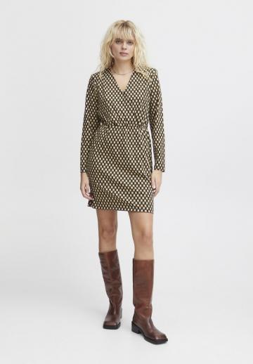 Короткое платье