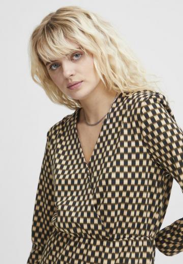 Короткое платье