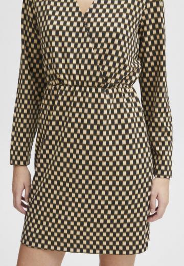 Короткое платье