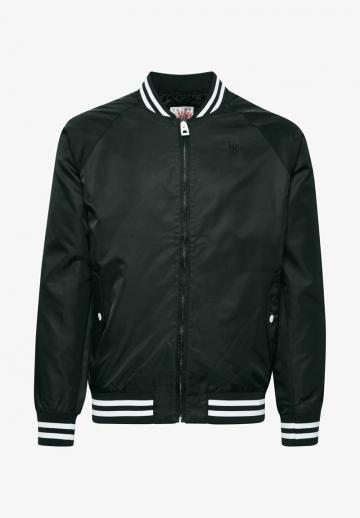 Куртка бомбер