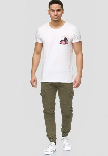 Брюки с накладными карманами