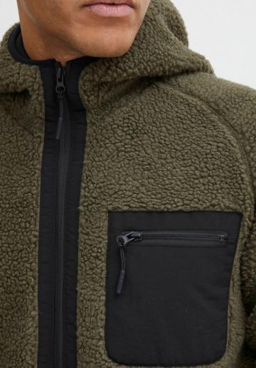 Флисовая куртка