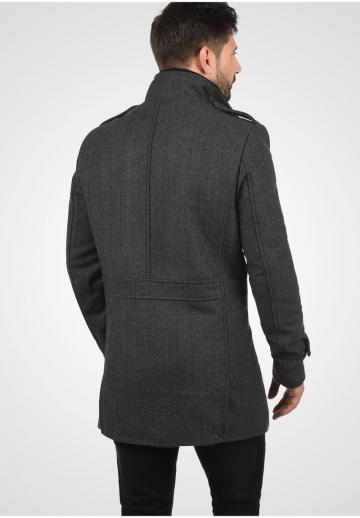 Короткое пальто