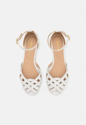 Римские сандалии