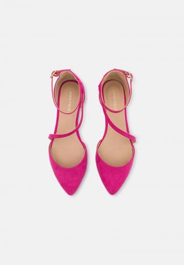 Туфли с ремешком