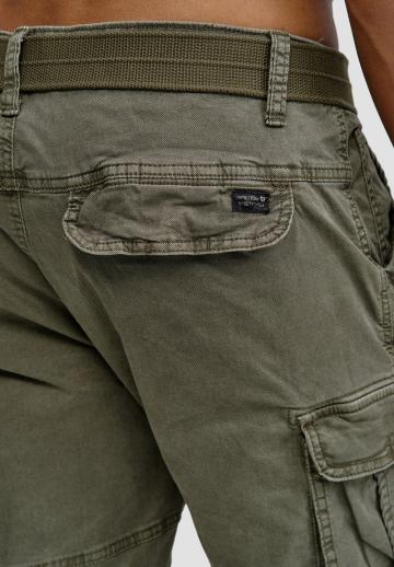 Брюки с накладными карманами