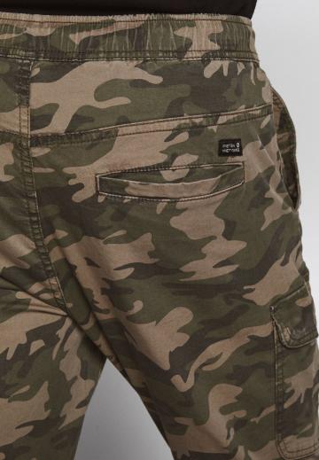 Брюки с накладными карманами