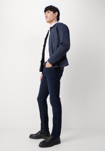 Узкие джинсы