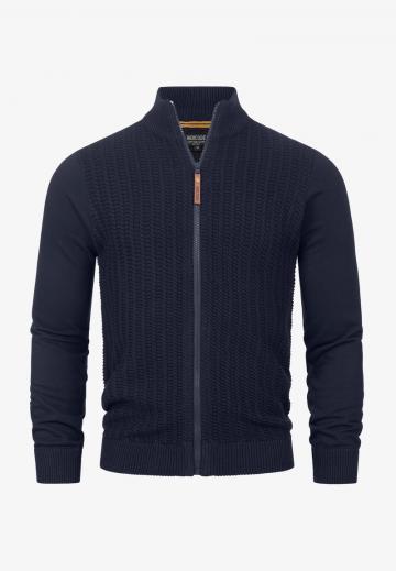 Вязаная кофта